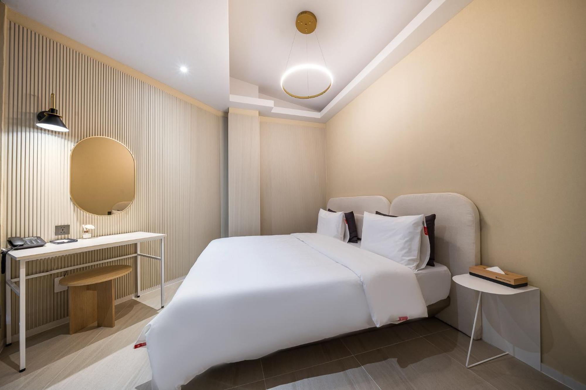 Brown Dot Hotel تَنوان المظهر الخارجي الصورة